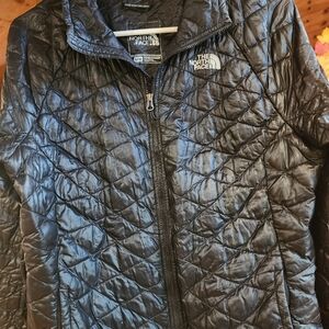 Black LADIES SIZE MEDIUM Puffer Jacket